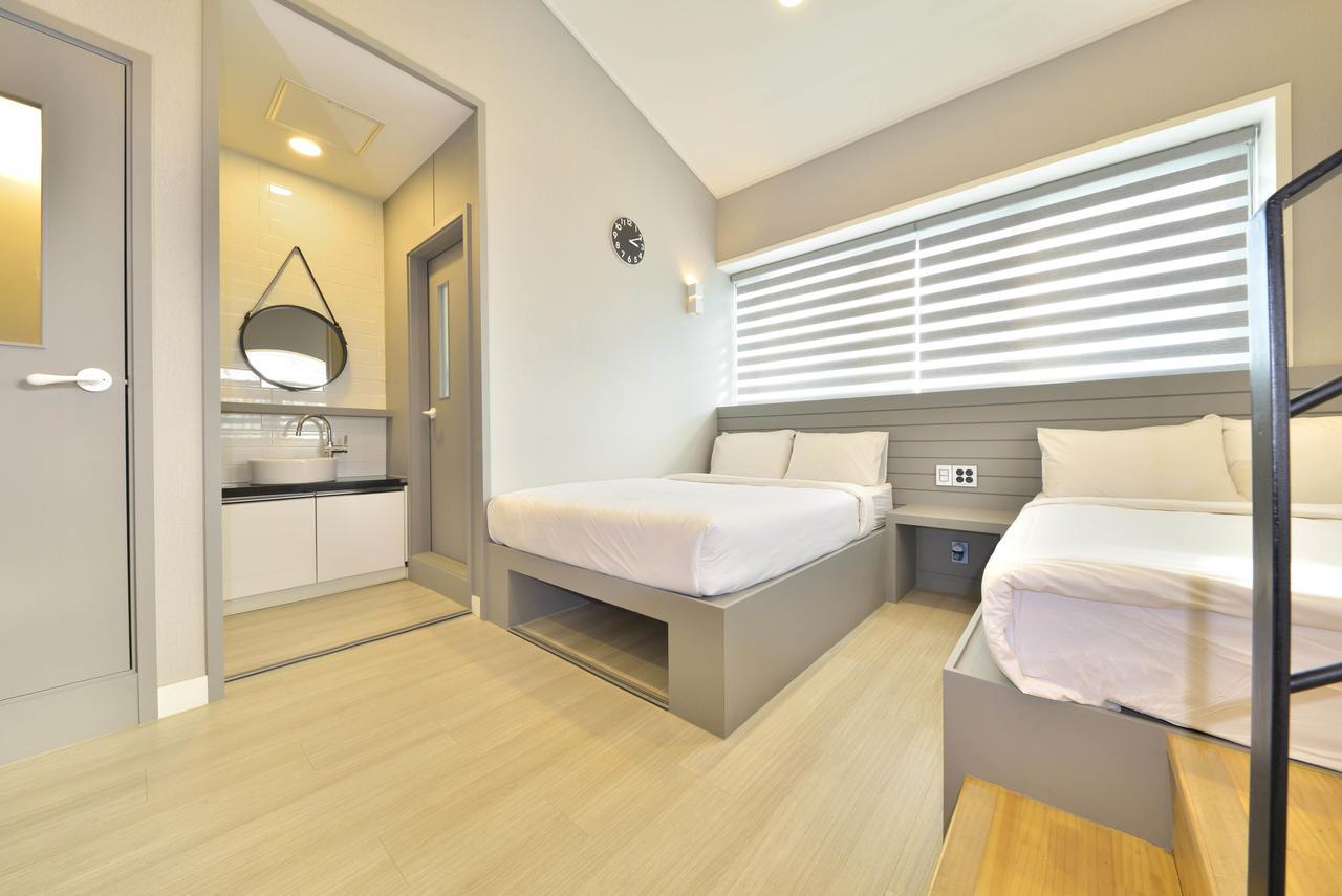 With U Hotel & Guesthouse Sokcho Ngoại thất bức ảnh
