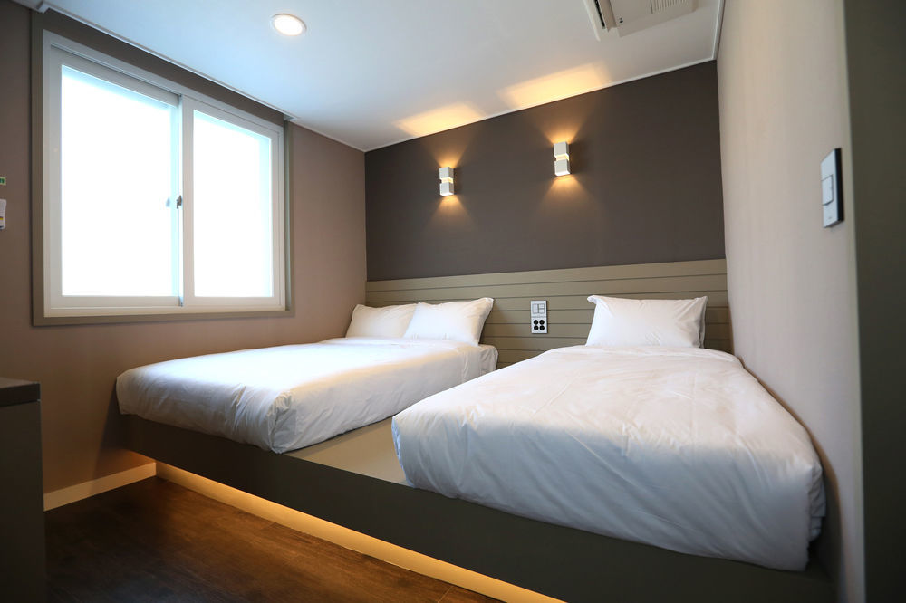 With U Hotel & Guesthouse Sokcho Ngoại thất bức ảnh