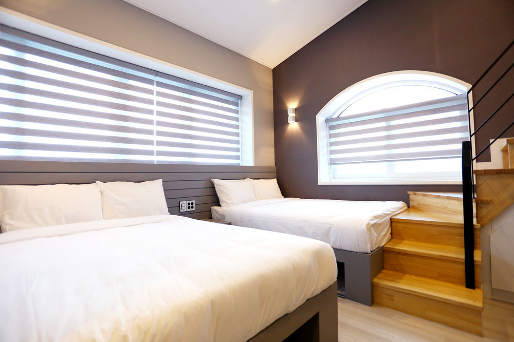 With U Hotel & Guesthouse Sokcho Ngoại thất bức ảnh
