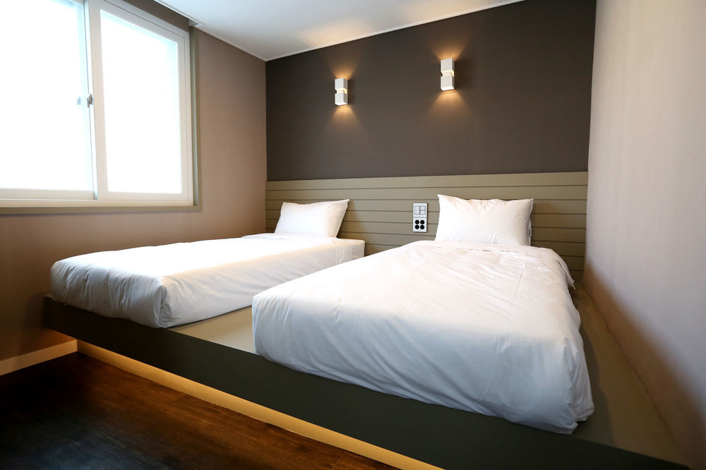 With U Hotel & Guesthouse Sokcho Ngoại thất bức ảnh