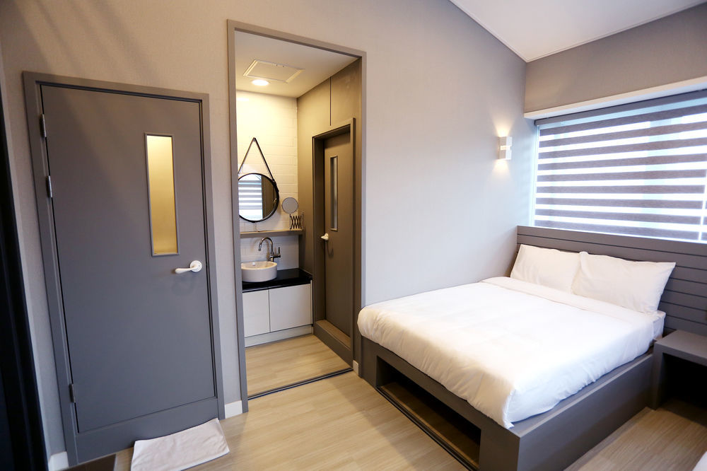 With U Hotel & Guesthouse Sokcho Ngoại thất bức ảnh