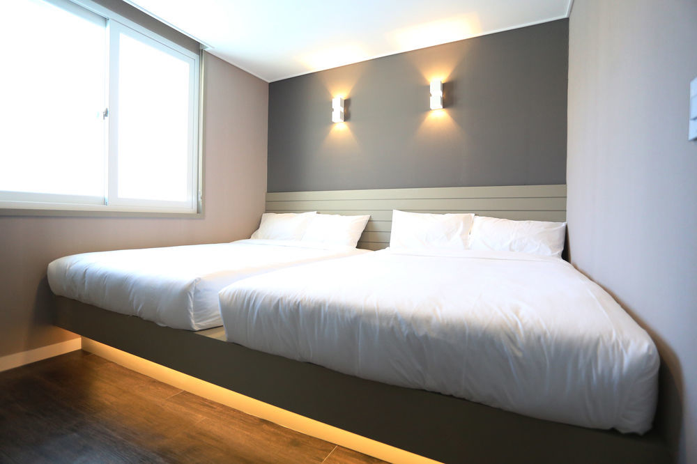 With U Hotel & Guesthouse Sokcho Ngoại thất bức ảnh
